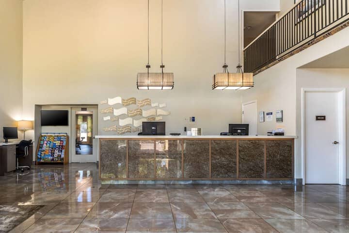 Hotel Interior 7 of 52